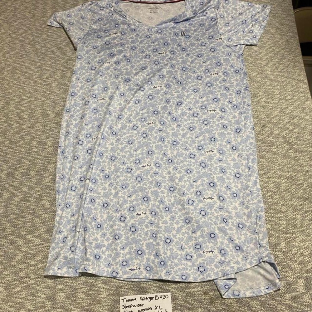 Tommy Hilfiger sleepwear  blue floral print women XL. SKU-B420